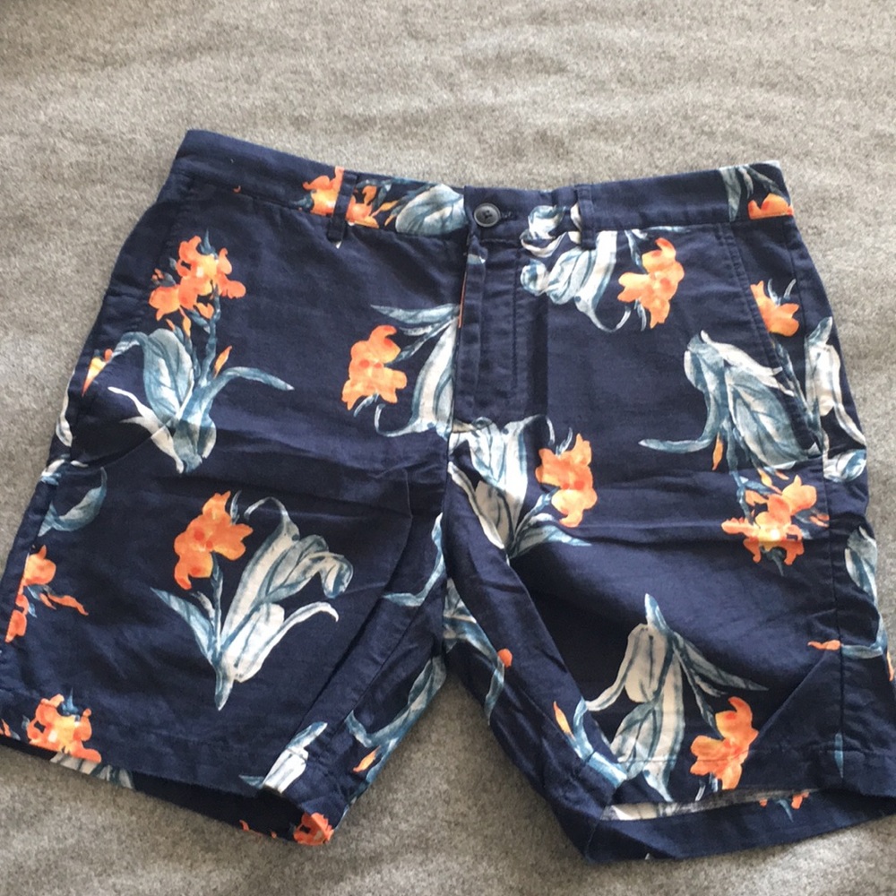 Club Monaco Baxter Shorts